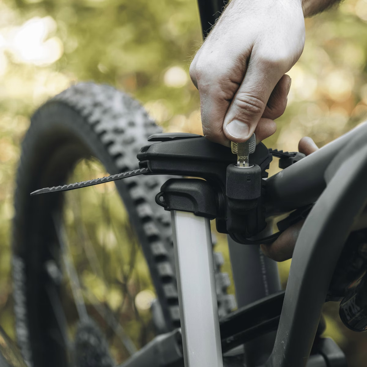 Thule EPOS 2 – Klappbarer Kupplungsträger für 2 Fahrräder – Bild 3