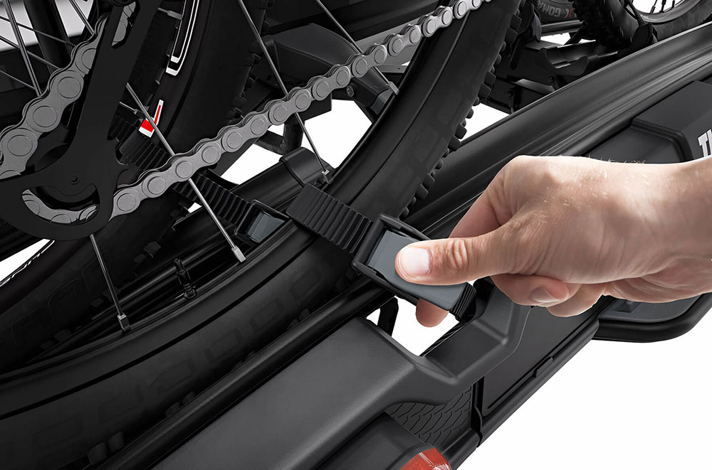 Thule VeloSpace XT 3 BLACK EDITION 939 – Vielseitiger Kupplungsträger für 3 Fahrräder – Bild 2